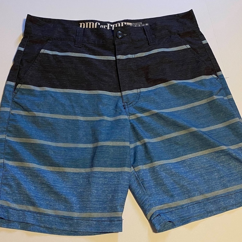 Ring of Fire Mens Board Shorts Size 32